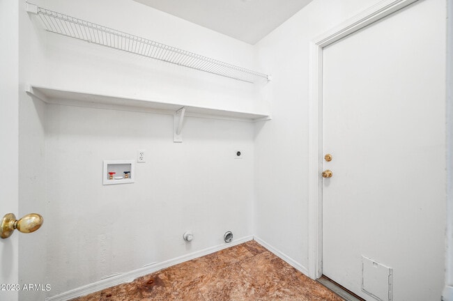 Building Photo - 856 54 Cir