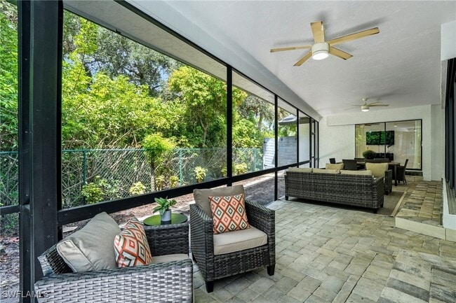 Building Photo - 155 Old Tamiami Trail