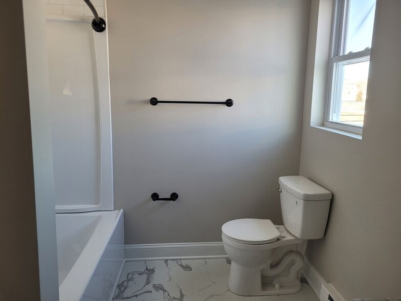 Building Photo - 2006 Washington Ave