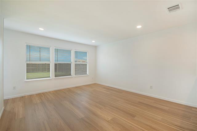 Building Photo - 1618 Pin Oak Trail