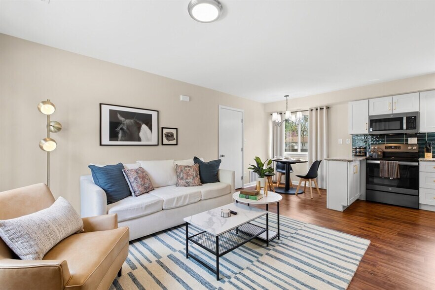 Building Photo - 18447 Sharon Ln