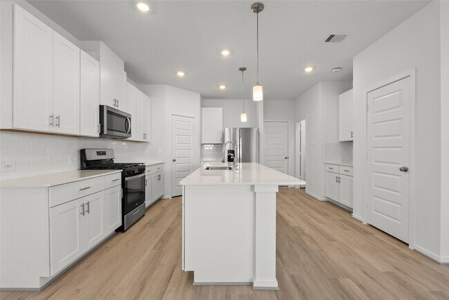 Building Photo - 702 Sand Dollar Dr