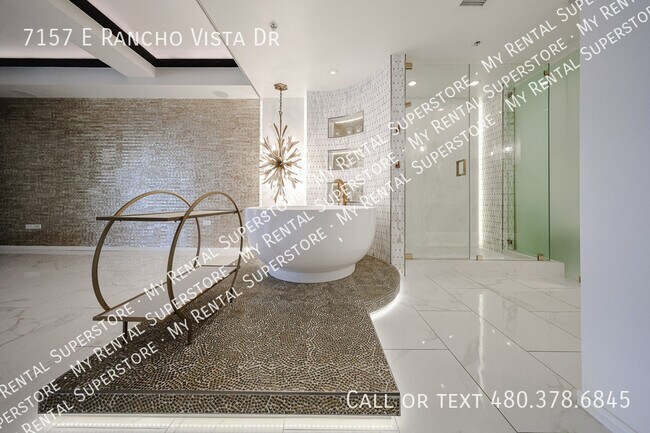 Building Photo - 7157 E Rancho Vista Dr