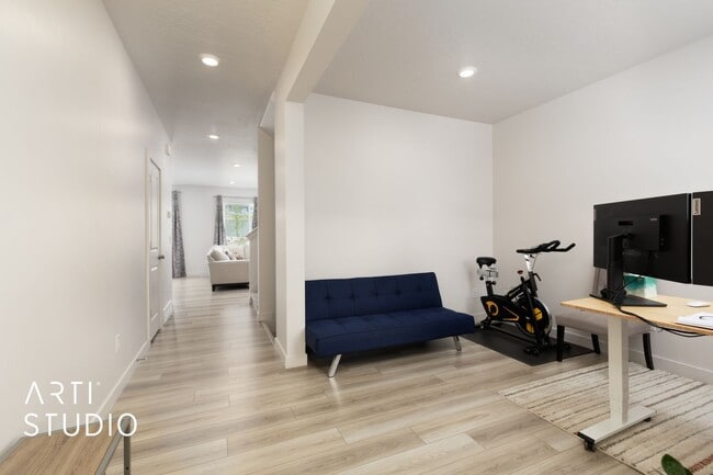 Building Photo - 2577 N Velvet Moon Dr
