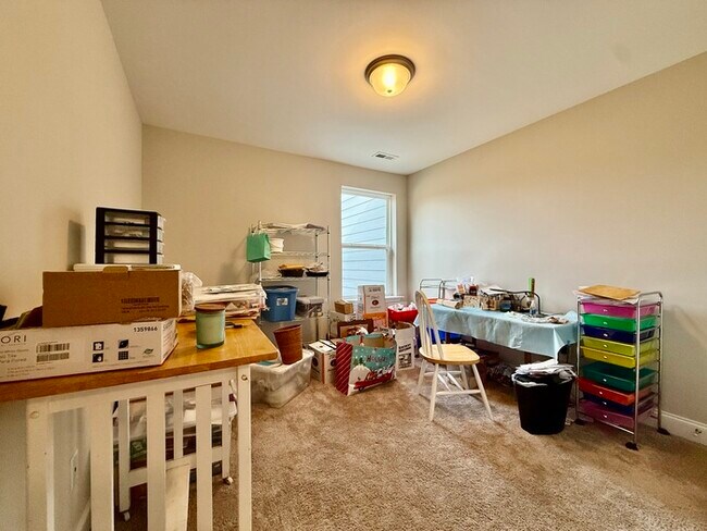 Building Photo - 254 Deardom Wy