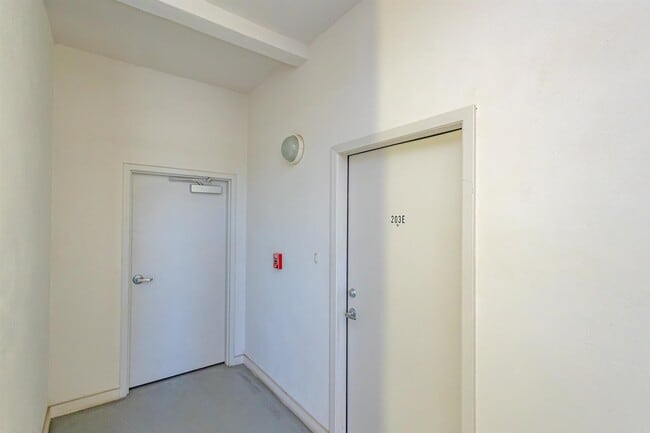 Building Photo - 502 Shiloh Dr