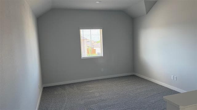 Building Photo - 865 River Ln