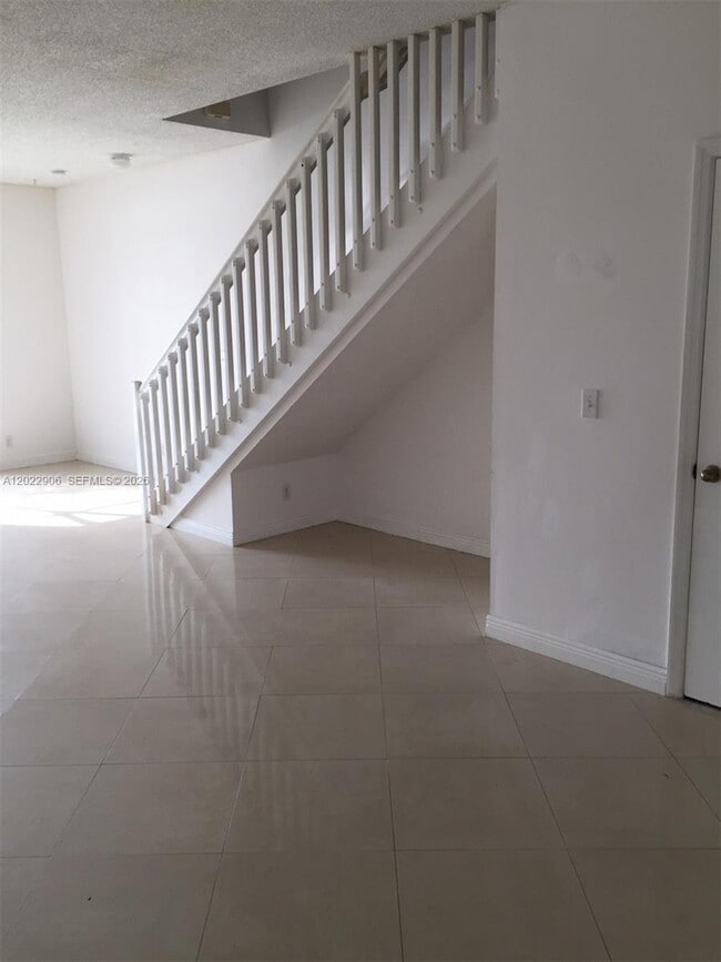 Building Photo - 1804 Salerno Cir
