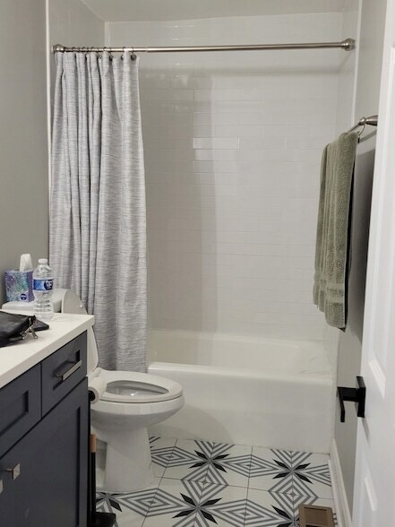 Building Photo - 1100 Holbrook Rd