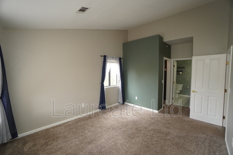 Building Photo - 7474 S Alkire St