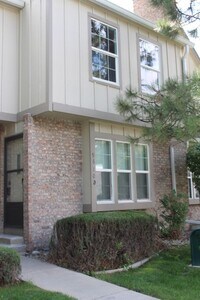 Building Photo - Dakota Station - 2 BR/1 BA Condo!