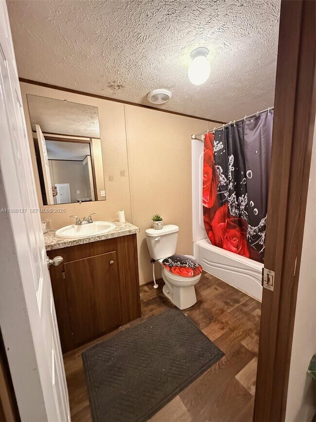 Building Photo - 751 Appaloosa Ave