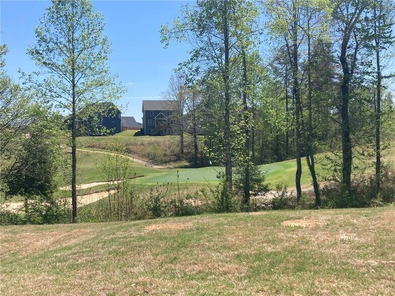 Building Photo - 110 Greenview Ct
