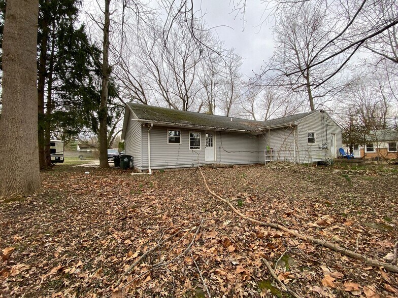 Building Photo - 745 Dayton St