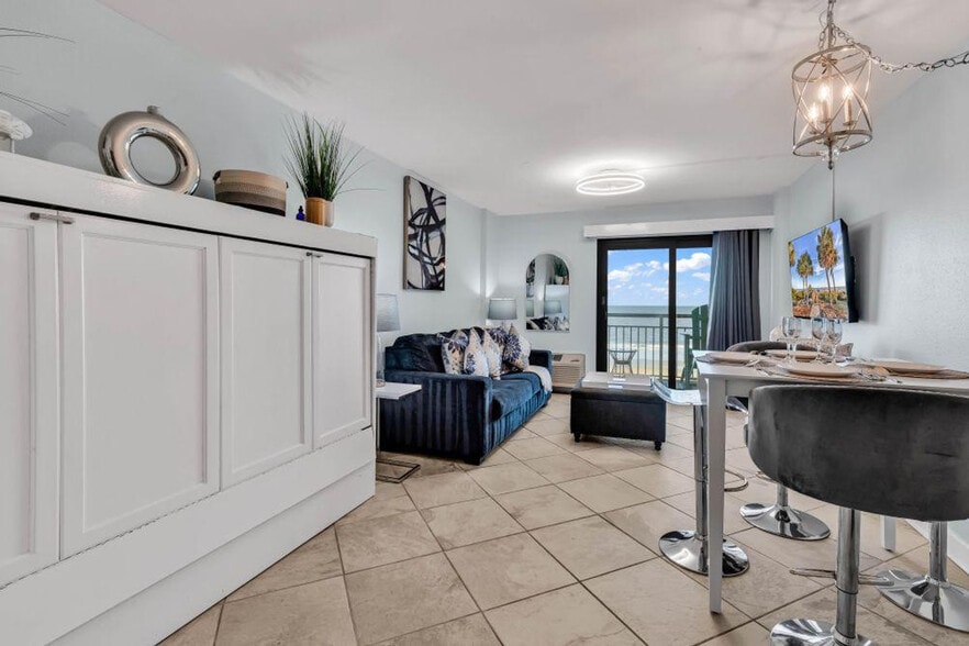 Building Photo - 2001 S Ocean Blvd