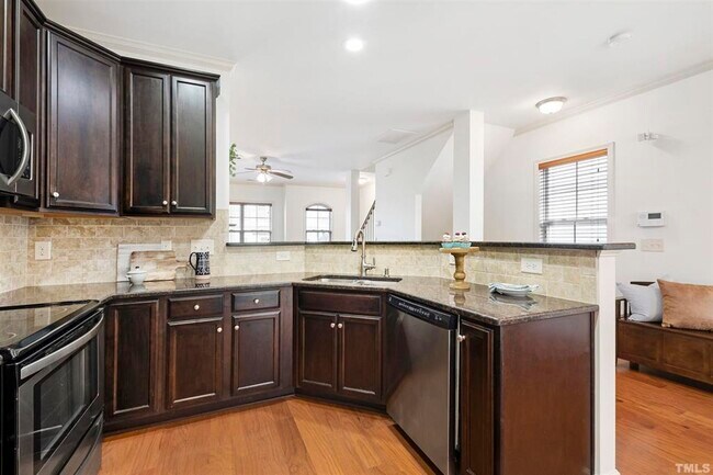 Building Photo - 7921 Dukes Dynasty Dr