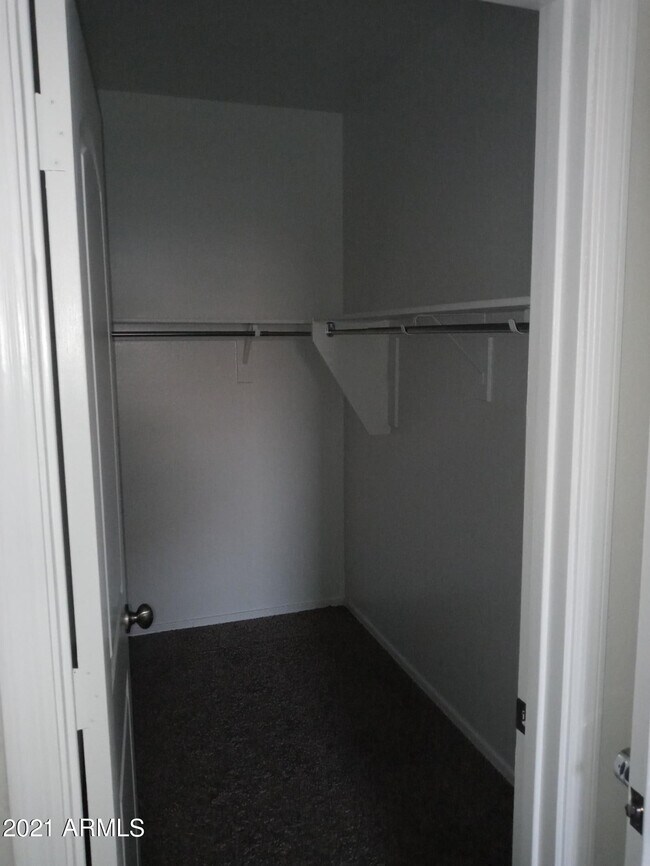 Building Photo - 31070 W Whitton Ave