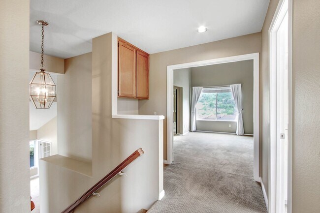 Building Photo - 3 Bed 2 1/2 Bath | 2 Story Home Lactated in Chapparrosa Park, Palisades, Laguna Niguel