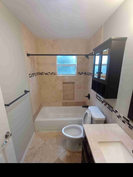 Building Photo - 16281 71st Ln N