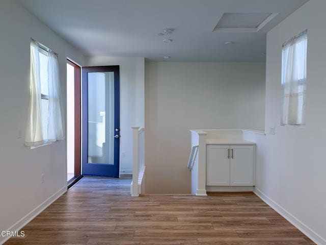 Building Photo - 1568 E Thompson Blvd