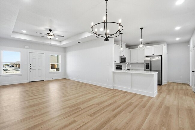 Building Photo - 6525 Inverness St