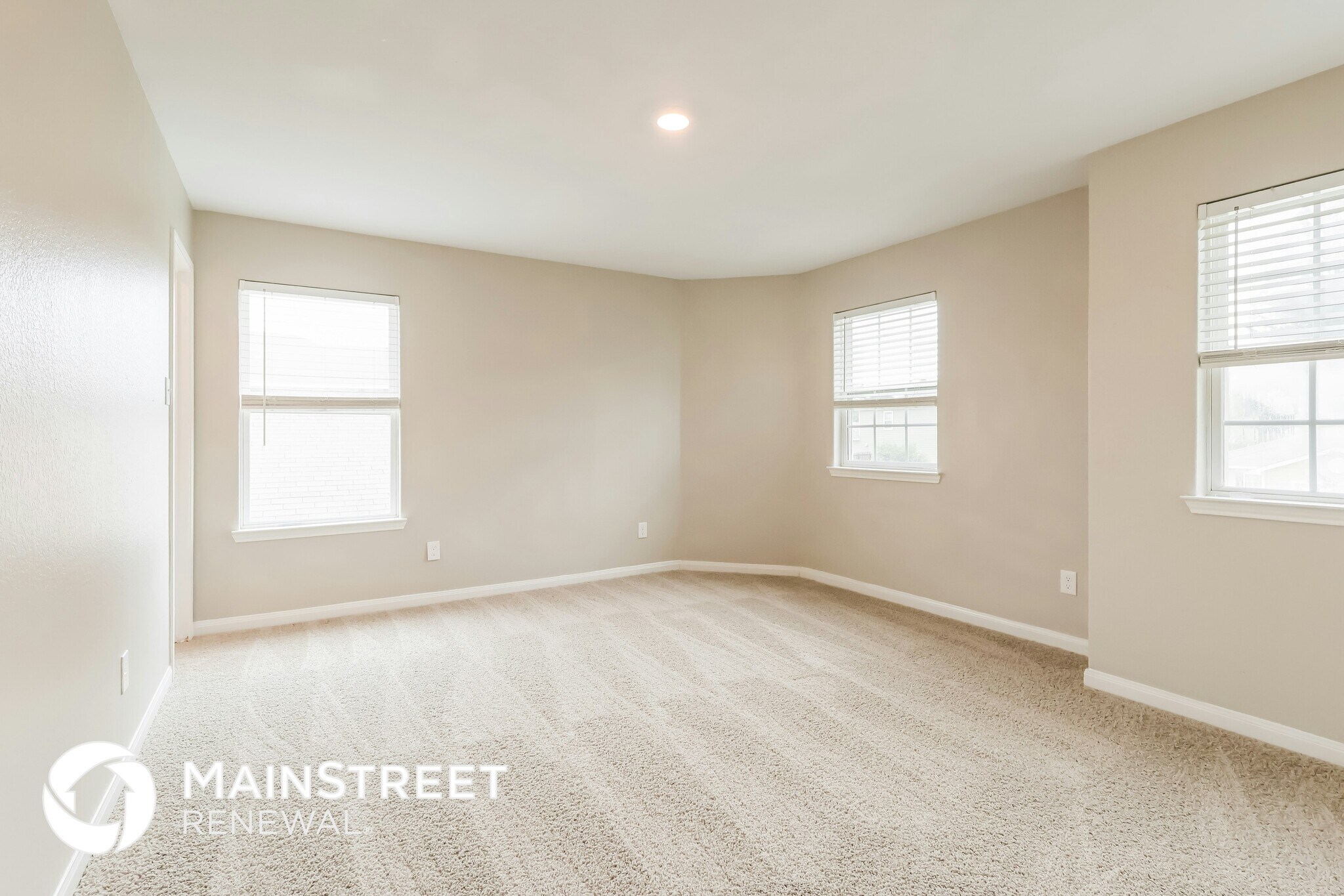 Building Photo - 23018 Bellini Dr