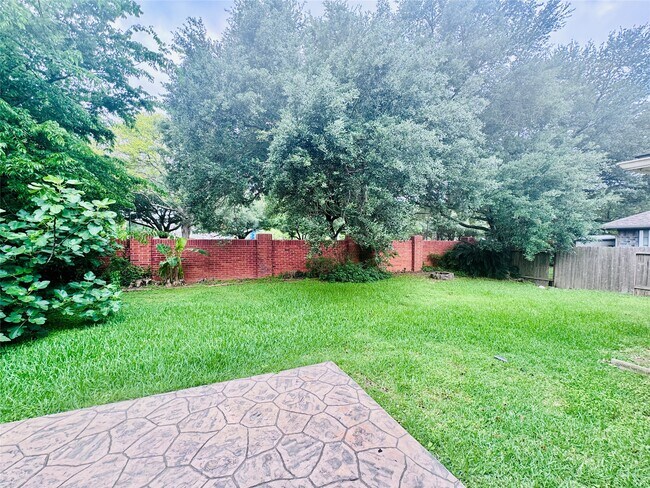 Building Photo - 506 Birch Hill Dr