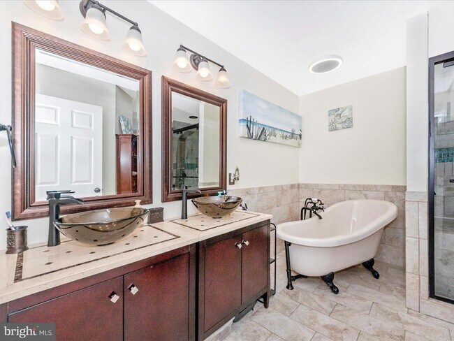 Building Photo - 8403 Black Willow Ct