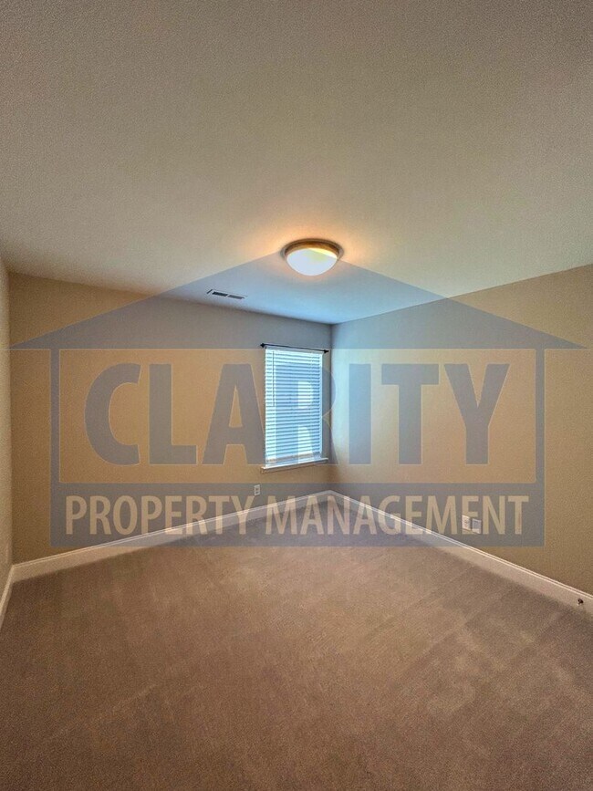 Building Photo - Modern two bedroom townhome!