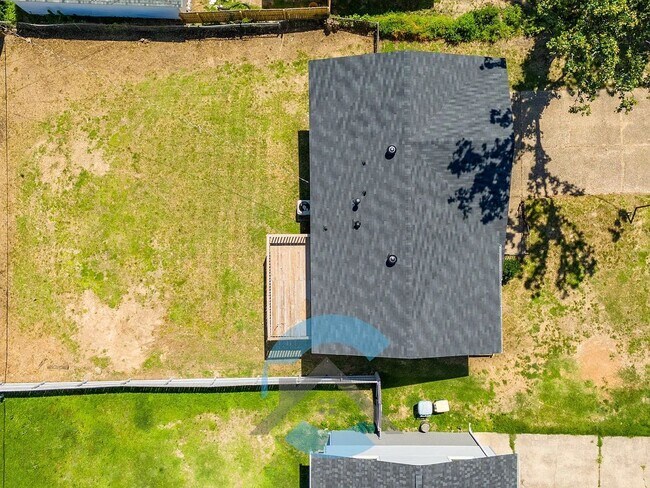 Building Photo - 22 Pleasant Cove