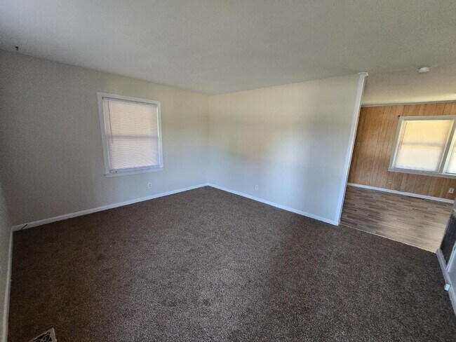 Building Photo - 4617 Belford Rd