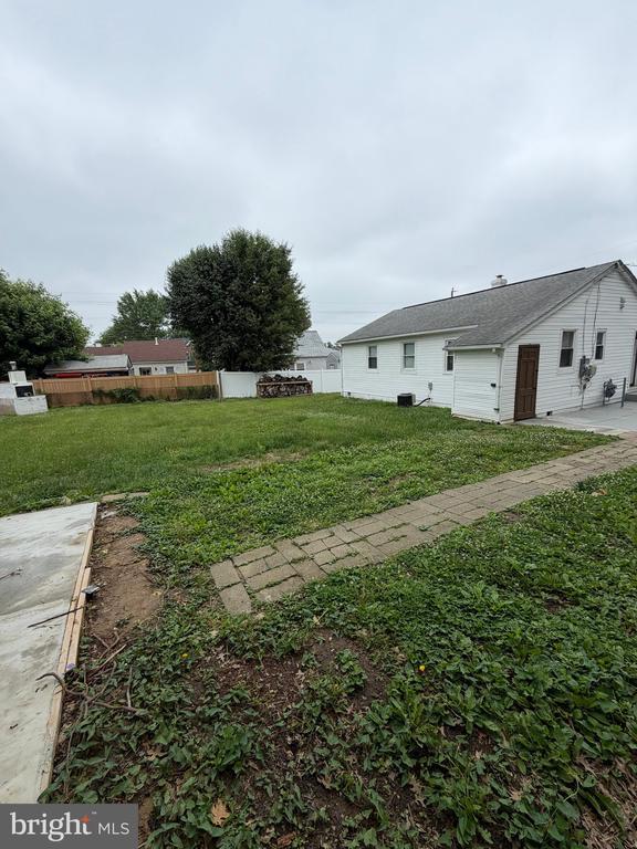 Building Photo - 5608 Tremont Dr