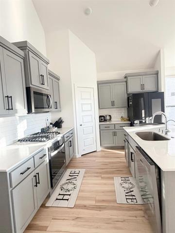 Building Photo - 2817 Riverview Rd