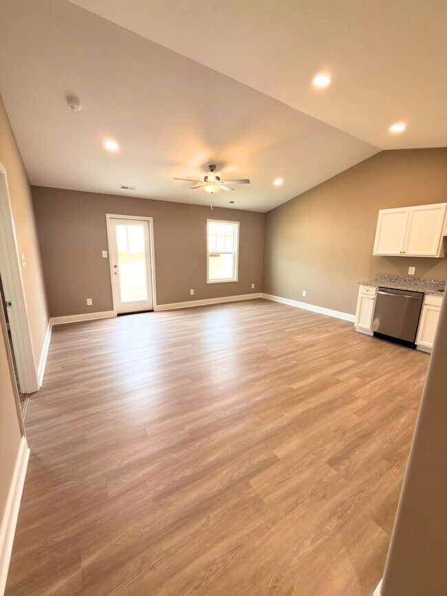 Building Photo - 7314 Woodpecker Wy