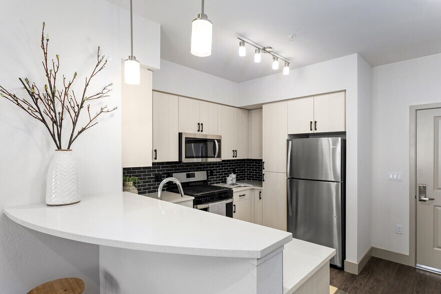 DUO Apartments 6670 Emergent Way San Jose CA 95119 Apartment Finder