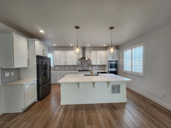 Building Photo - 12930 Galapago St