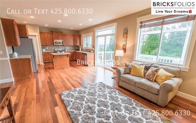 Building Photo - 22714 43rd Dr SE