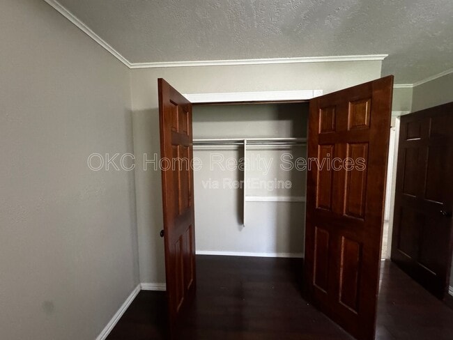 Building Photo - 6300 Brookside Dr