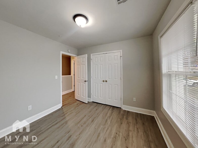 Building Photo - 1232 Pinedale Cir NW