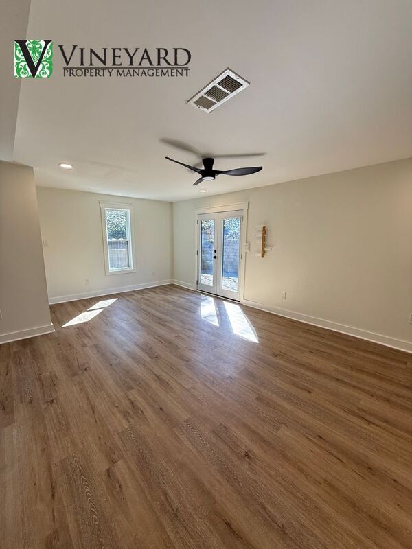 Building Photo - 3281 Ethan Dr