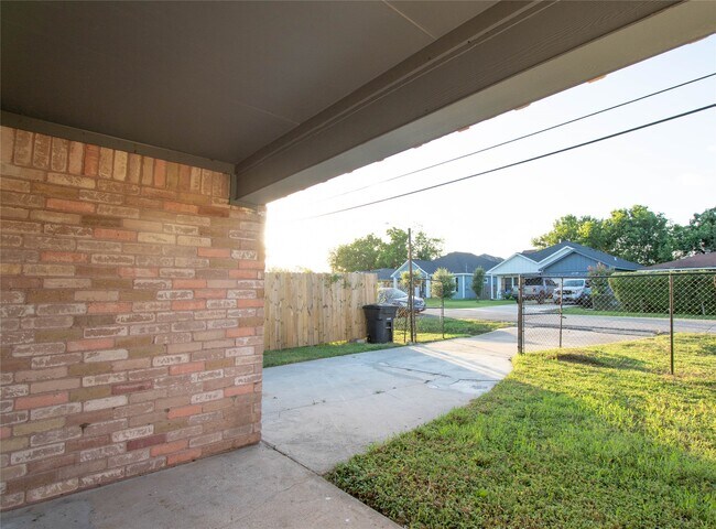 Building Photo - 4130 Galesburg St