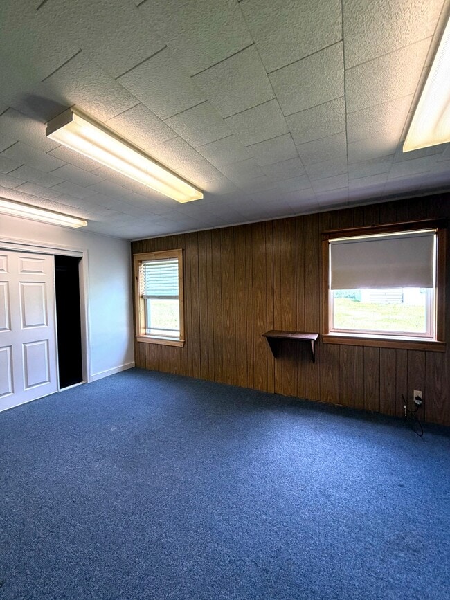 Building Photo - 61 Mercer Rd