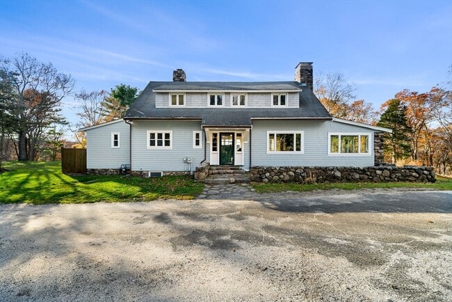 Building Photo - 1 Noahs Hl Wy