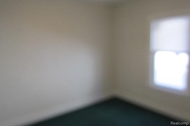 Building Photo - 995 Lakeview St