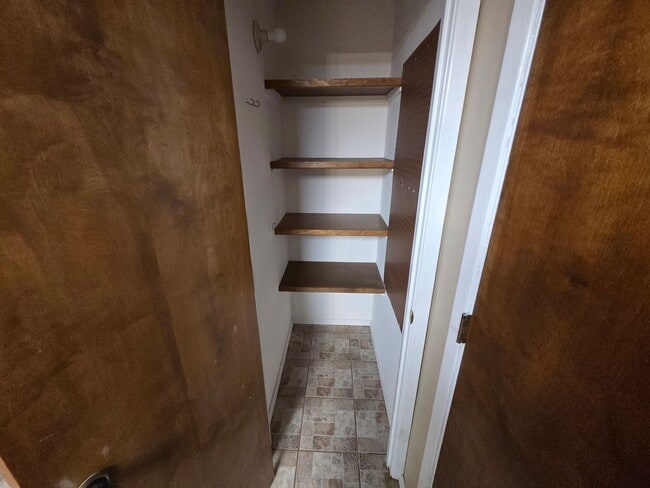 Building Photo - 2 bed/1.5 bath Townhome in Colonial Park
