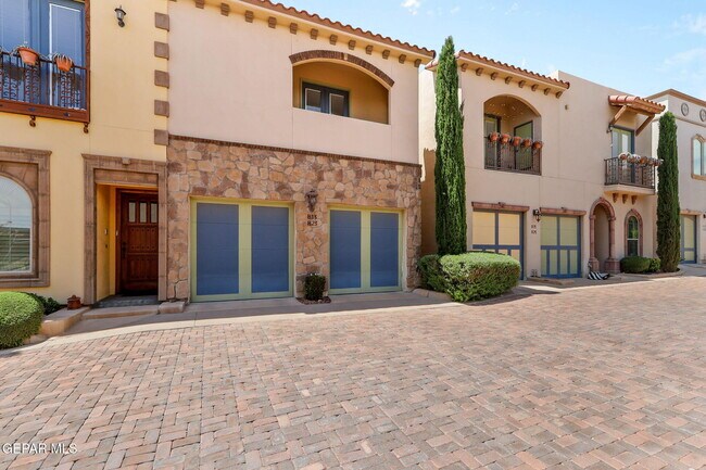 Building Photo - 6350 Escondido Dr