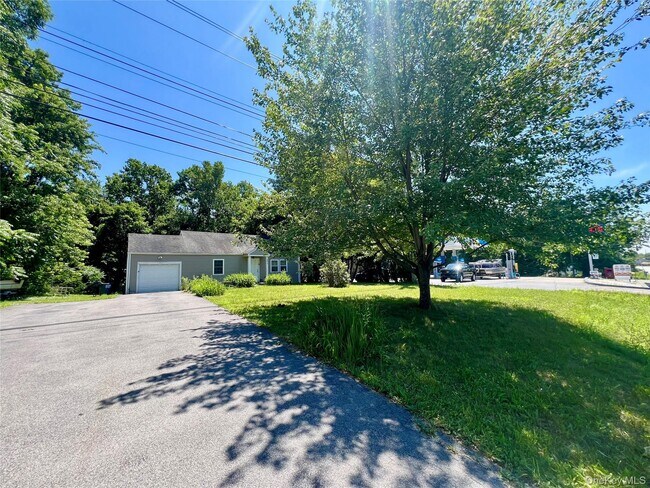 Building Photo - 3036 US-6