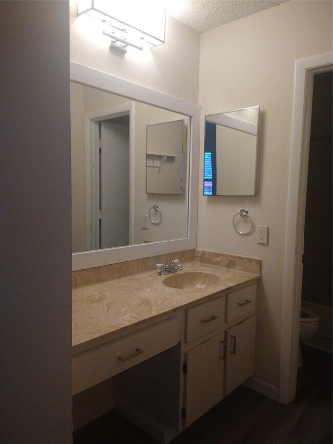 Building Photo - 3181 NW 85th Ave