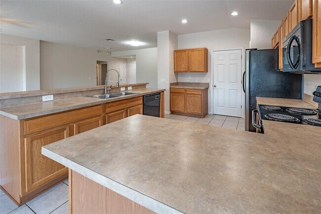 Building Photo - 5700 SW 45th St