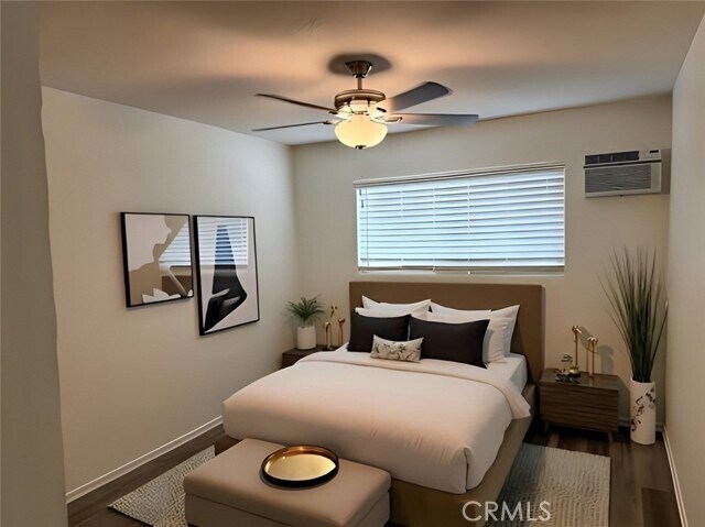 Building Photo - 685 E Vista Chino